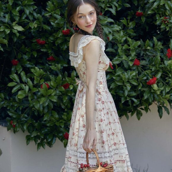 LACEMADE RED GARNET CORSET DRESS SIZE XS NWT Full sweep intricate ribbon lacings - Picture 8 of 8